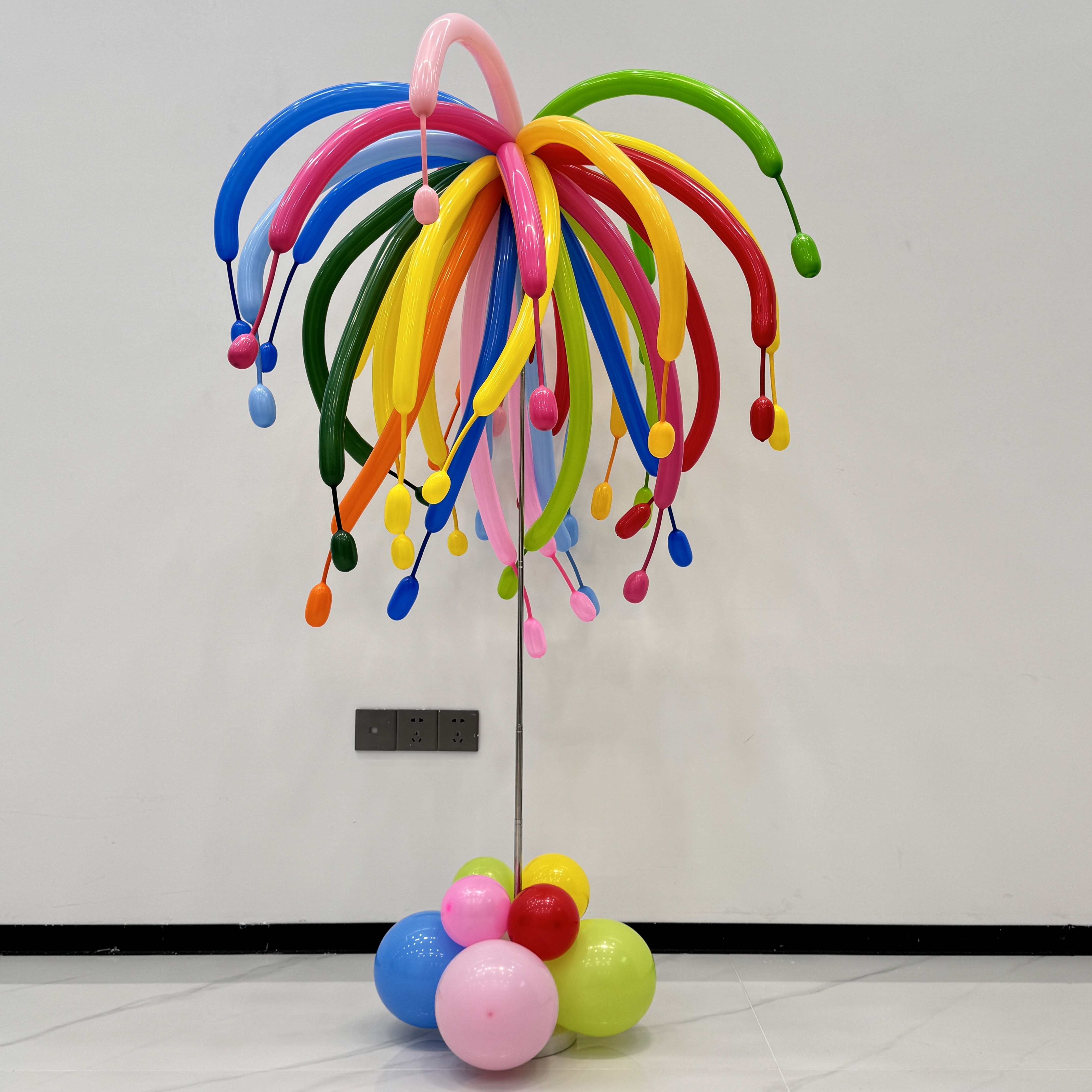 彩色长条烟花气球装饰多巴胺儿童宝宝生日布置酒店寿宴升学宴立柱