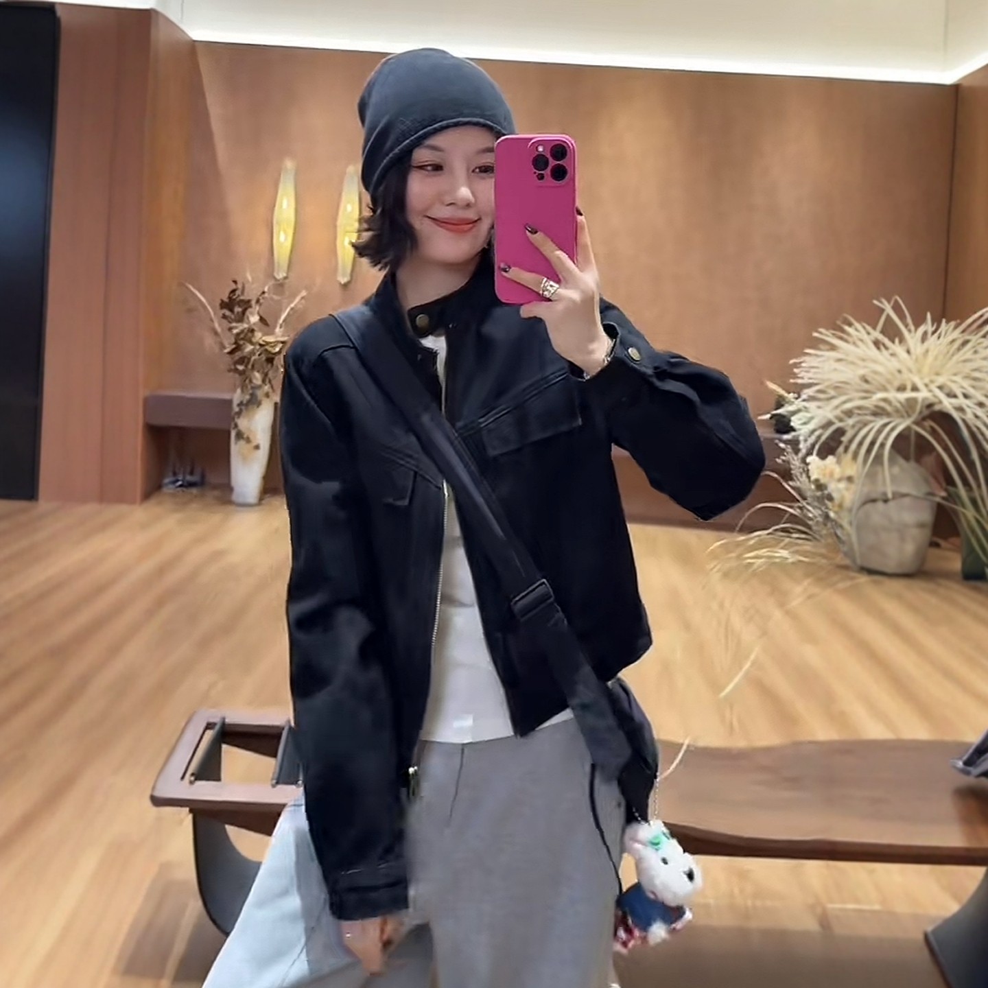 高级感立领短款牛仔外套女装2025秋季爆款超好看休闲显瘦夹克上衣,女装/女士精品,短外套,淘宝优惠券,粉丝福利购,淘宝优惠卷