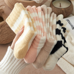 袜子女秋冬新款爆款中筒袜仿澳绒保暖居家地板袜雪地袜孕妇月子袜