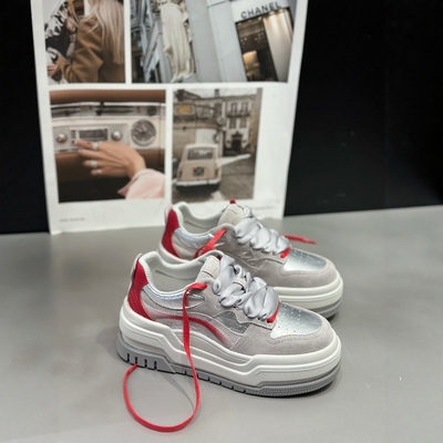 ido春新款真皮厚底增高板鞋女