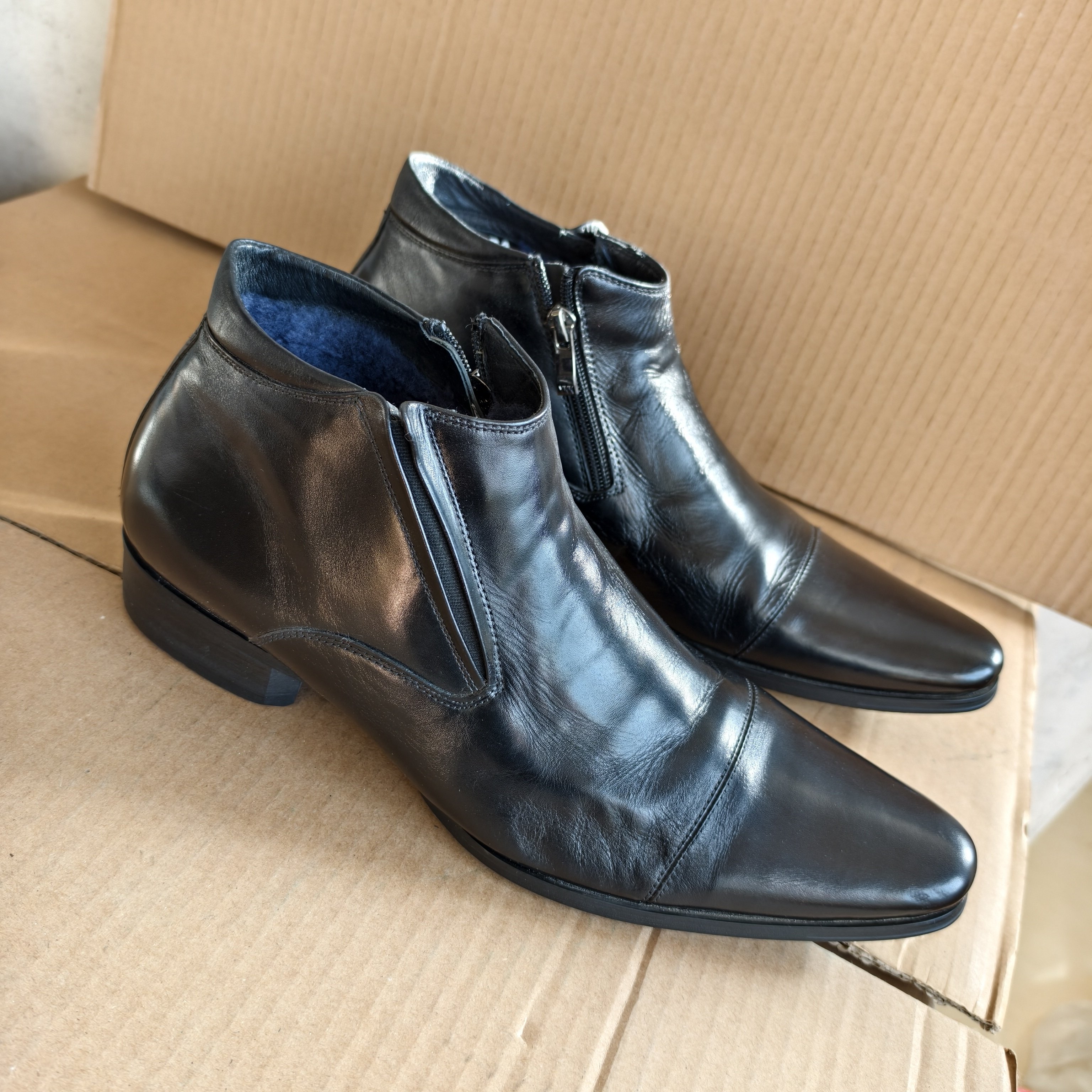 出口尾单男士皮鞋冬季保暖羊毛靴子真皮黑色尖头英伦风马丁靴,流行男鞋,时装靴,淘宝优惠券,粉丝福利购,淘宝优惠卷