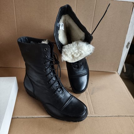 清仓5302库存女士羊毛皮靴冬季真皮系带高帮马丁靴加厚羊皮毛一体