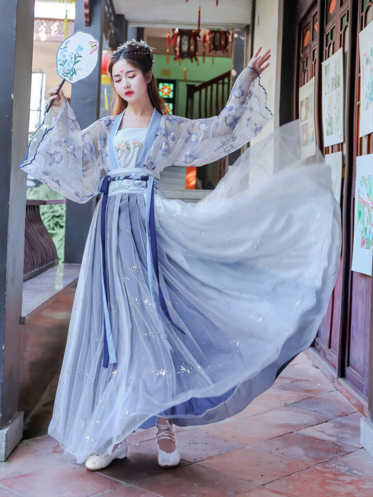 出租汉服蓝色系重工樱花绣花明制齐腰襦裙中国风超仙飘逸古装女
