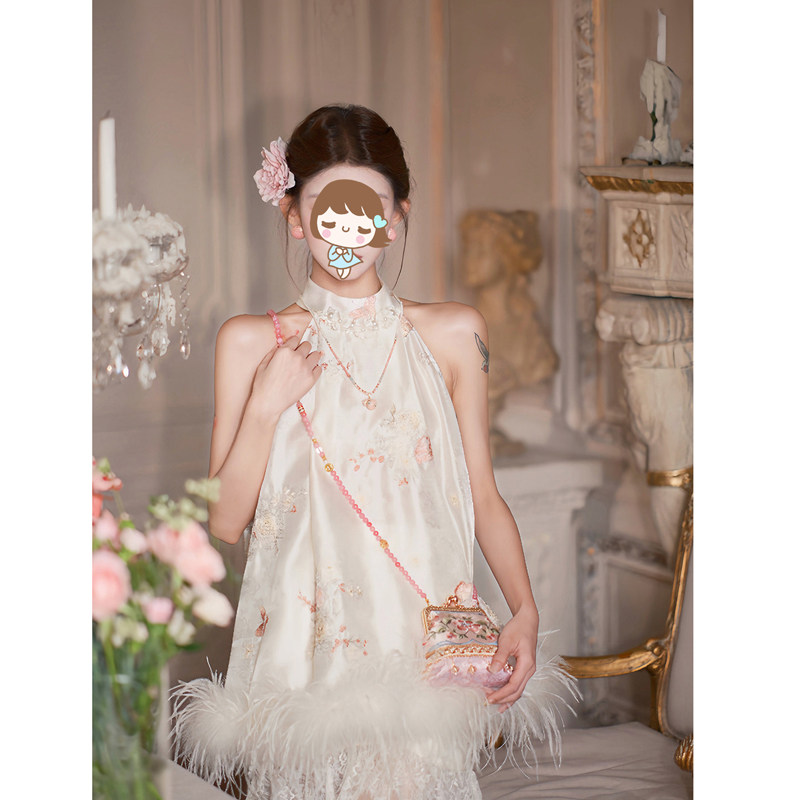 杜桃屁屁原创【香浮绘卷】新中式国风刺绣鸵苏绣鸟毛挂脖上衣套装