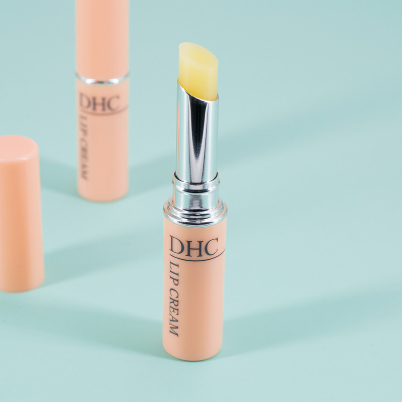 日本dhc橄榄润唇膏滋润补水淡化唇纹去死皮无色防干裂儿童护唇膏