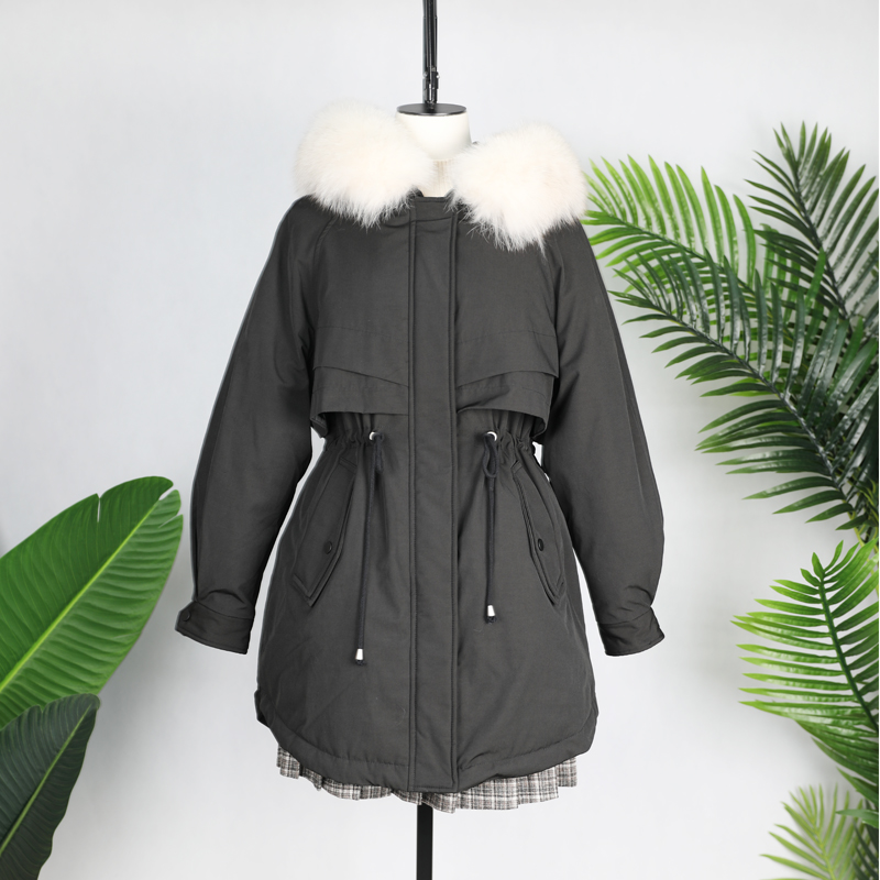 可路莎狐狸毛领派克羽绒服