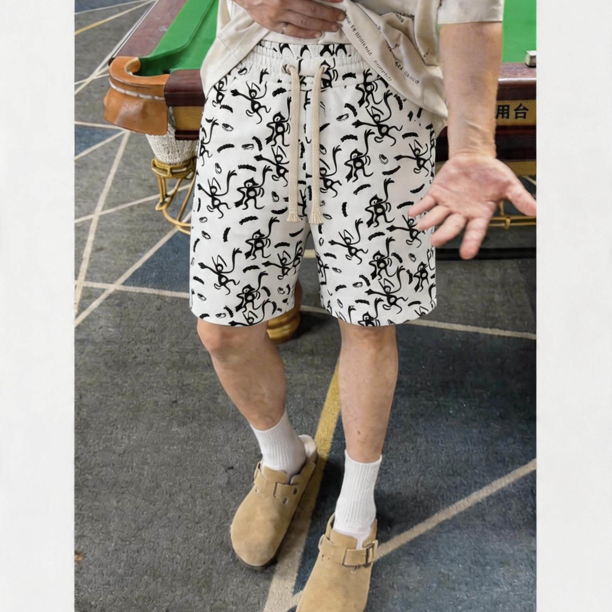 夏季新款抽象猴子印花短裤男女同款潮牌休闲运动五分裤百搭沙滩裤