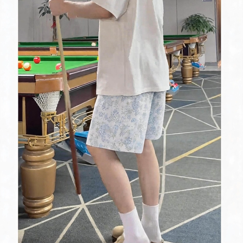 浅蓝花纹休闲短裤男女同款新款宽松高街慵懒风外穿透气薄款裤子