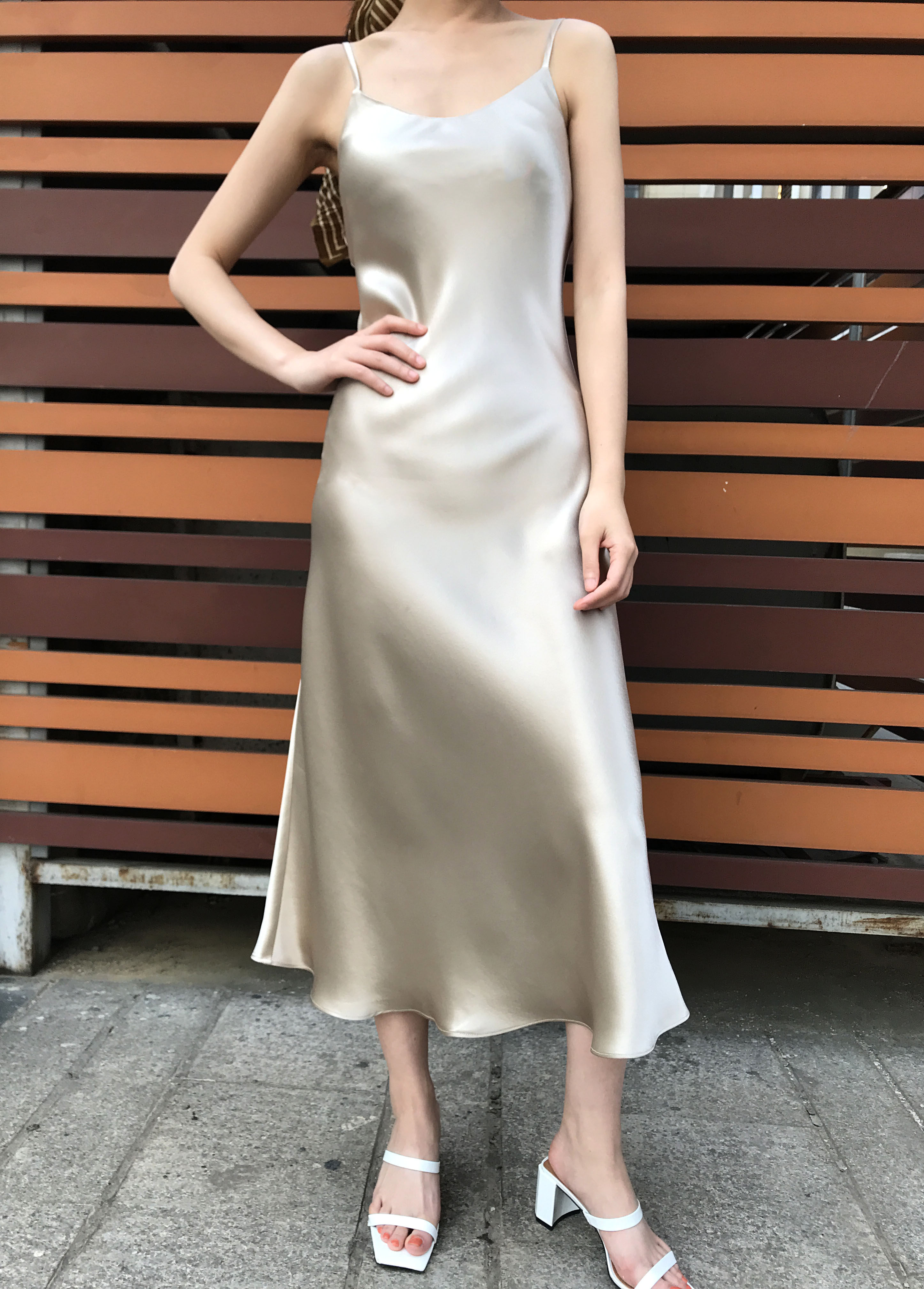 MASA经典重磅进口三醋酸新品纸片人缎面长款性感修身吊带连衣裙女