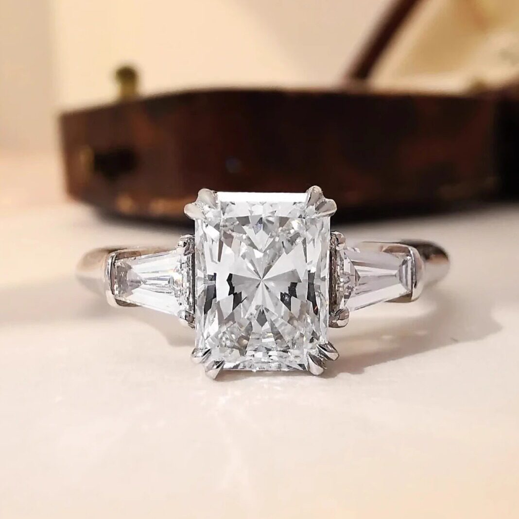 S925莫桑石戒指公主方长方形3克钻戒粉色女款可爱时尚镀银食指戒