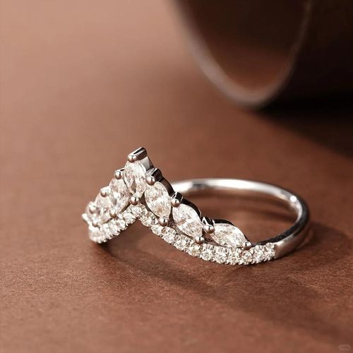 S925纯银莫桑石戒指【童话】公主皇冠钻戒V排戒单叠戴百搭指环女