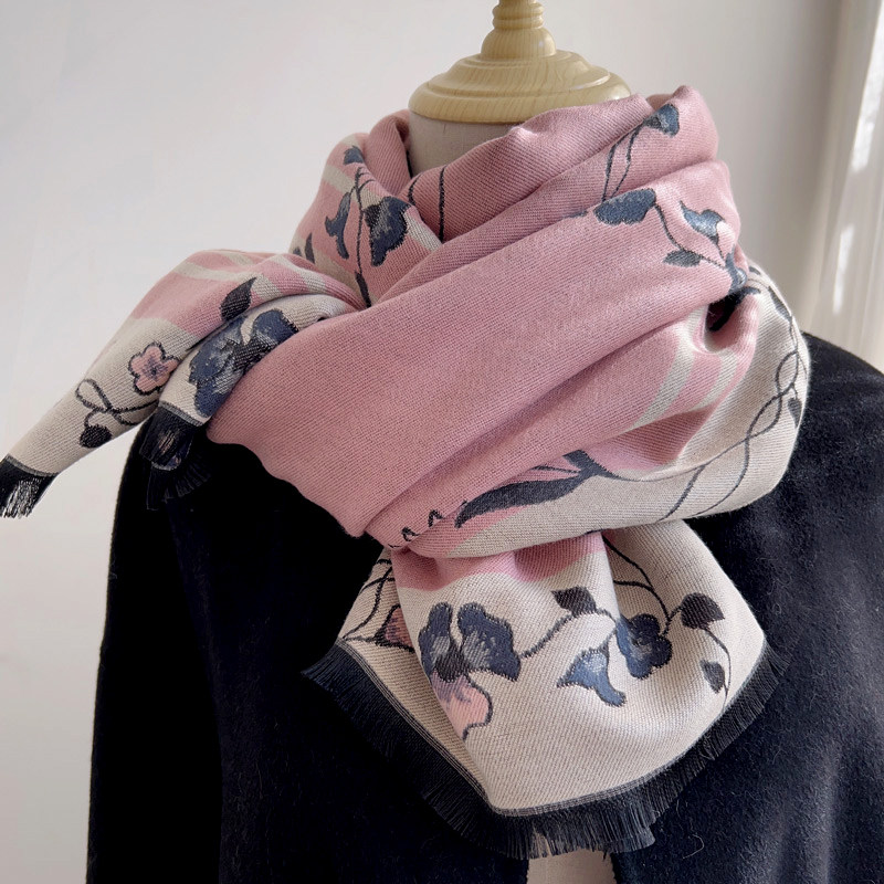 围巾披肩两用冬季女韩版花卉送礼