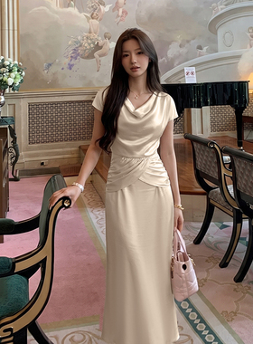 2026夏季新款法式高级感绝美时尚收腰气质优雅修身连衣裙女D8749