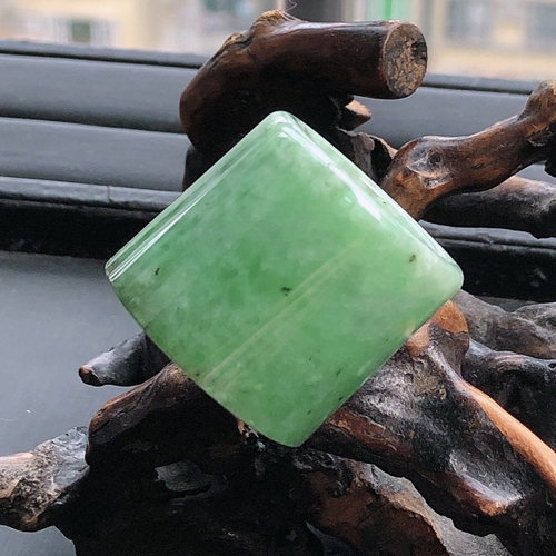 缅甸天然翡翠A货满色27号扳指