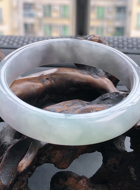 自然光实物拍/57.8圈缅甸老坑料天然翡翠A货正圈手镯55.80g带证书