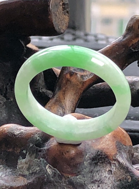 自然光实物拍/缅甸天然翡翠A货飘阳绿圈口19mm20号戒指/指环2.90g