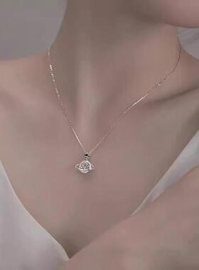 2026翔栩宇宙星球项链女轻奢设计感ins高级星河锁骨链厂家直销