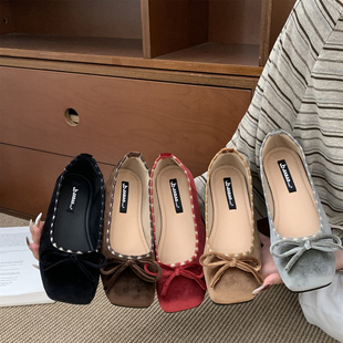 法式平底丝绒方头芭蕾舞鞋女2025新款晚晚风一脚蹬浅口内增高单鞋