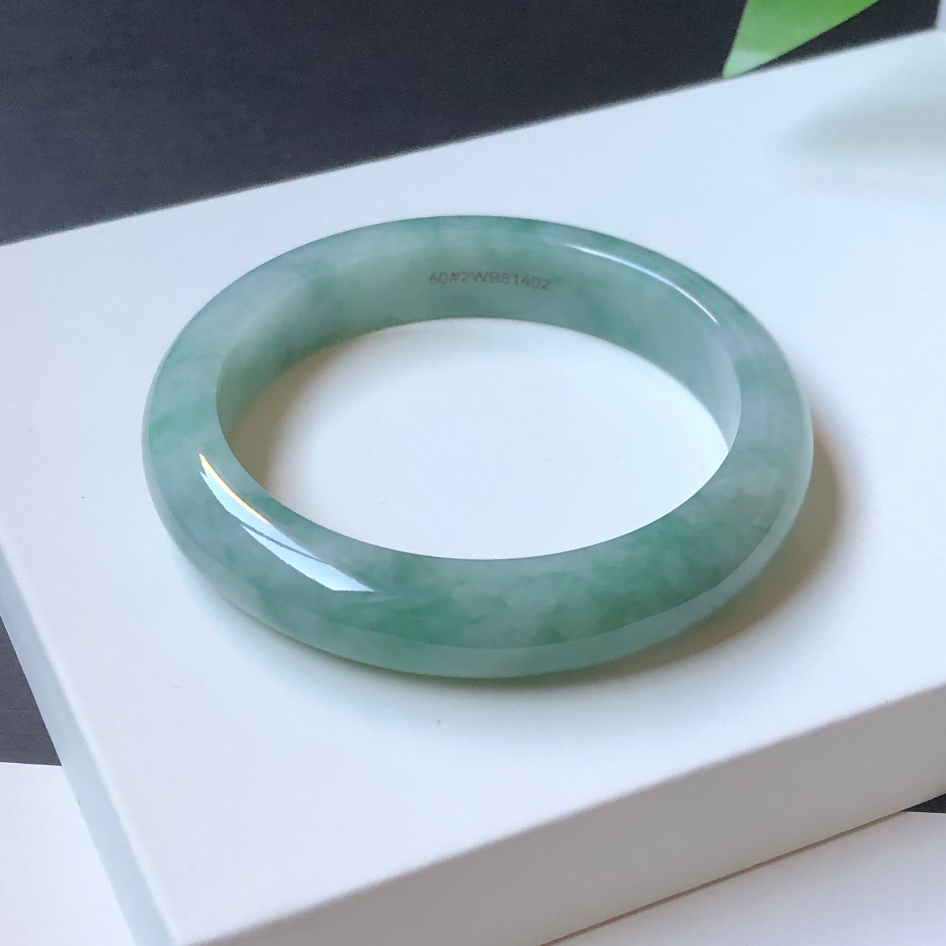 60圈2WB81402平安镯 大艺珠宝细糯种飘绿花缅甸天然A货翡翠玉手镯