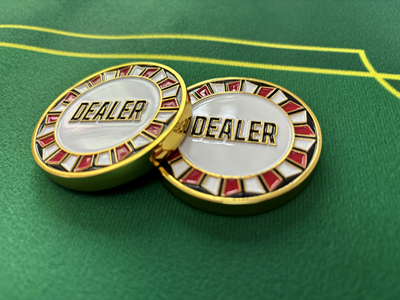德州扑克庄码Dealer专业庄码专用锌合金德扑码子压牌器牌片