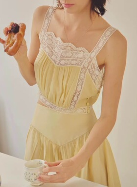 泰国潮牌 pleased 蕾丝拼接吊带背心半身裙套装 （姜妍同款）