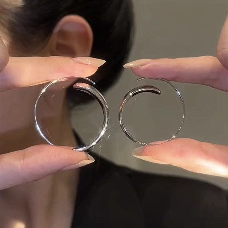 欧美复古圈圈耳圈耳环女2023年新款潮小众设计感气质高级感耳饰