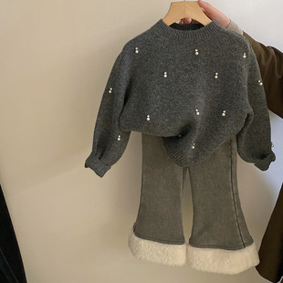 韩版女童套装2024秋冬新款珍珠水钻针织毛衣加绒爱心牛仔裤套装潮