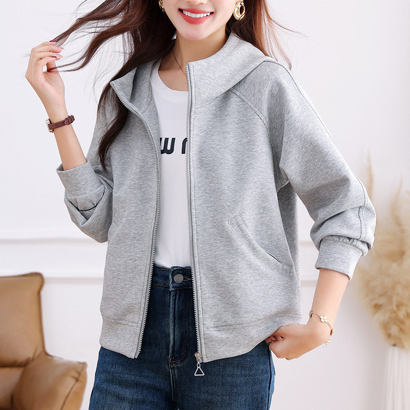 卫衣外套女款春秋2026新款中年妈妈时尚休闲百搭简约开衫连帽上衣