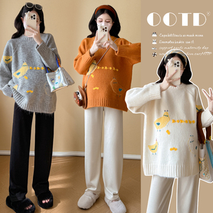 孕妇装 慵懒风休闲宽松显瘦百搭套头上衣 圆领卡通毛衣秋冬新款