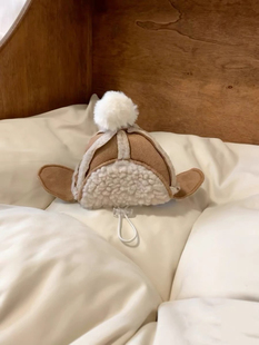 狗狗帽子露耳朵冬季保暖加绒柯基雪纳瑞宠物头饰帽时尚仿羊皮帽