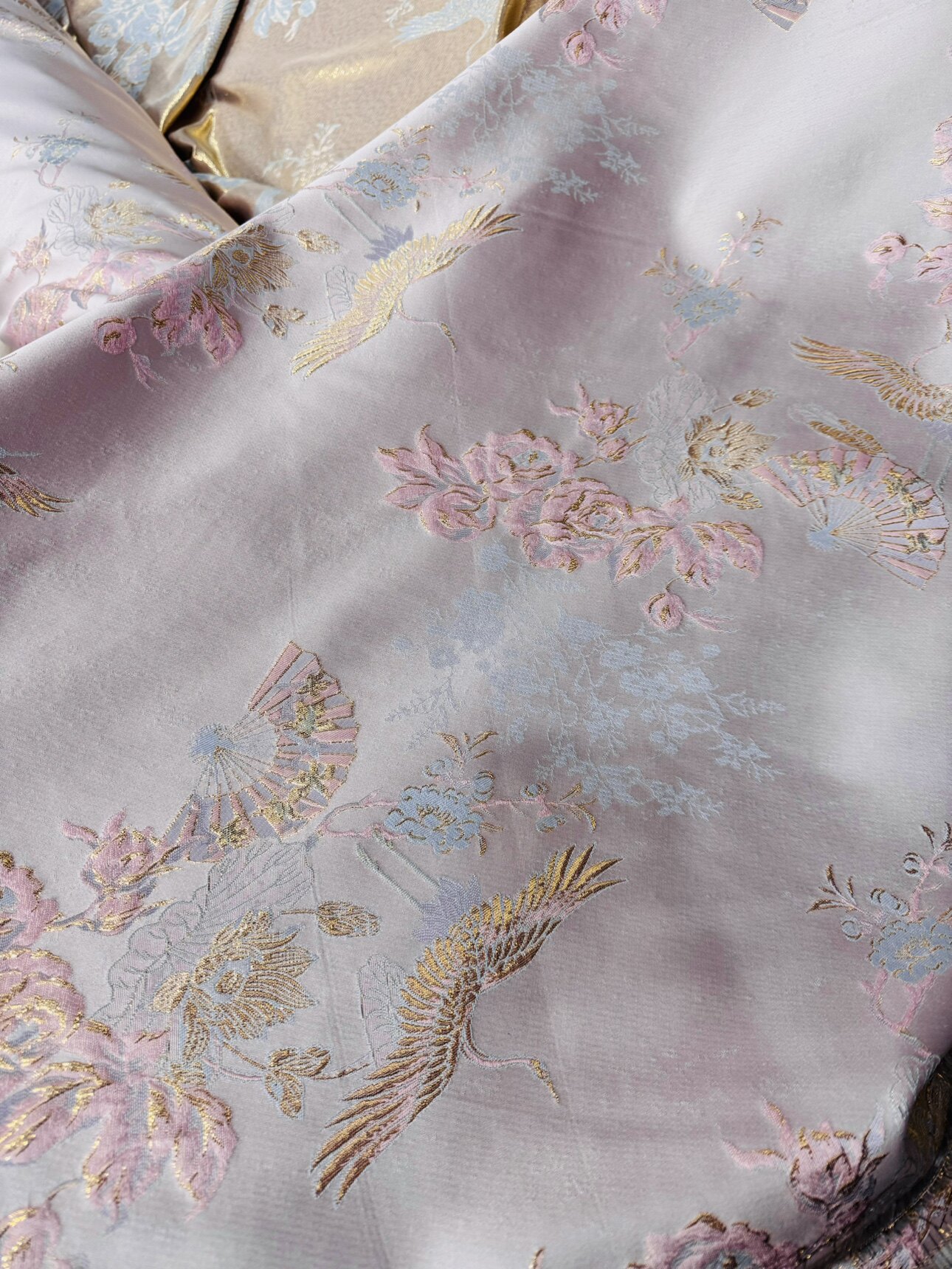 粉色扇子花仙鹤织金提花面料新中式棉袄裙子服装设计布手工毕业设