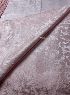 淡粉线性植物提花布料 创意肌理刺绣外套西装裙子 服装设计师面料