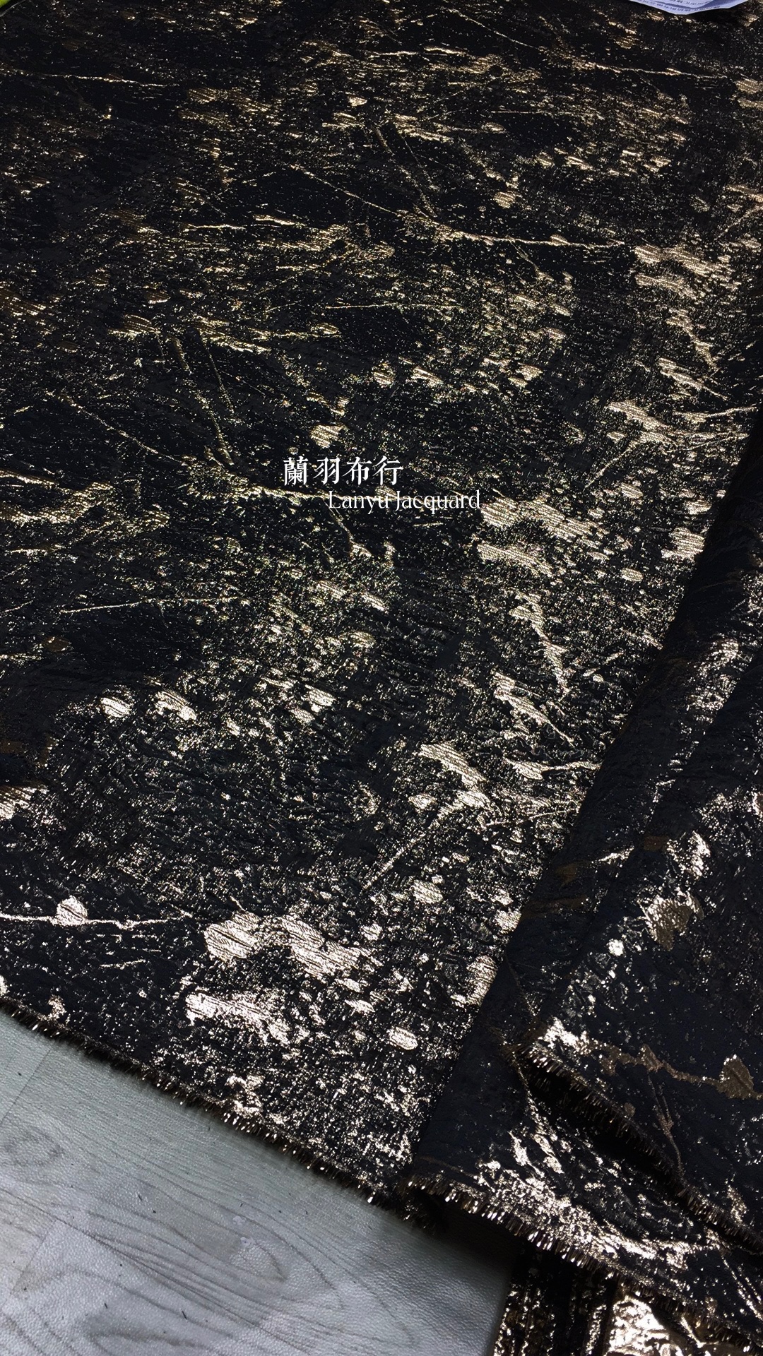 黑色洒金烫金油画风双面闪光提花面料服装设计时装布料居家布艺di