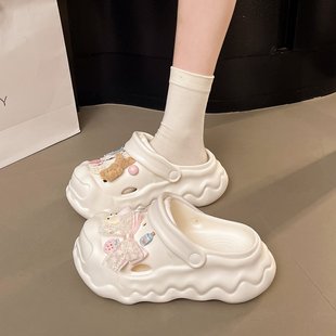 高颜值可爱元 气蝴蝶结减龄洞洞鞋 女夏外穿软厚底防滑轻便舒适拖鞋