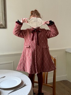 丝绒手缝蝴蝶结大衣 女童复古红格呢大衣外套 冬季 韩版