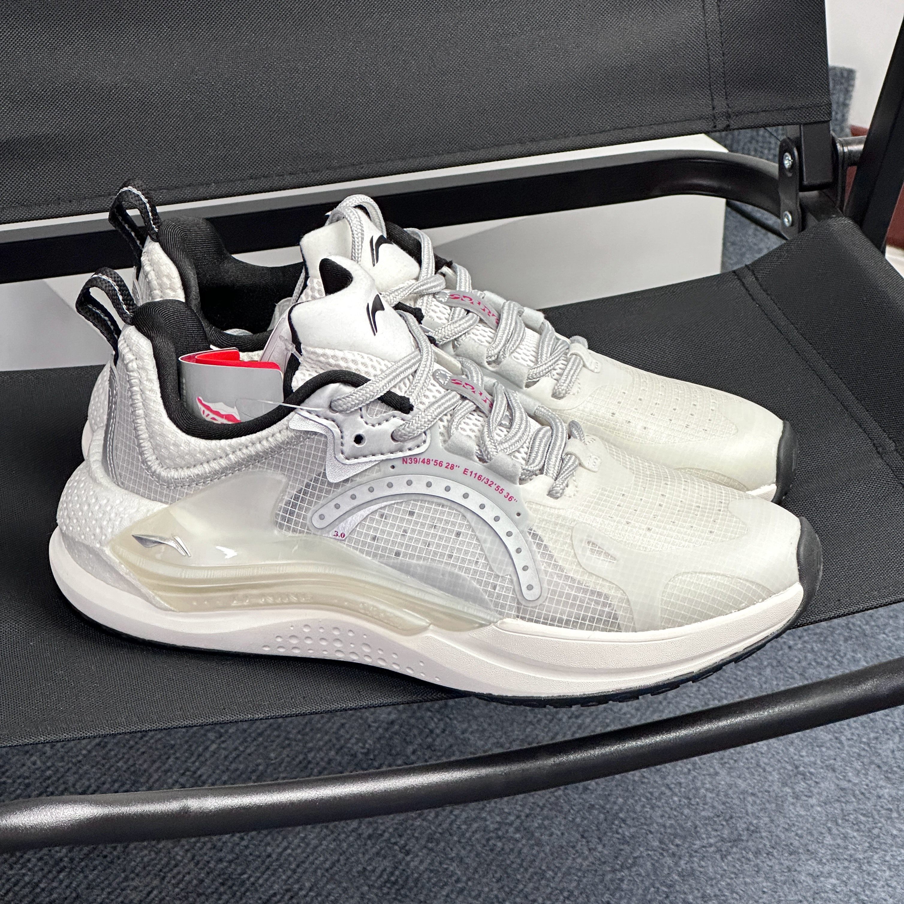 lining李宁男子运动休闲鞋2022新款星火3轻量高回弹运动鞋agls061