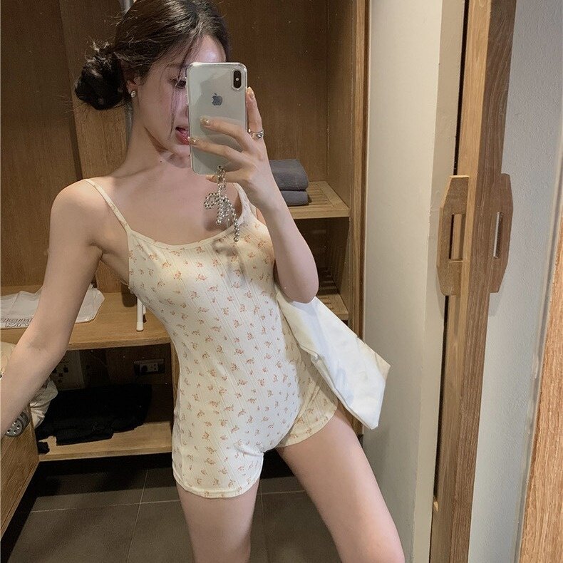 夏季纯欲露背碎花连体裤 度假风修身小众休闲a字短裤家居服批发