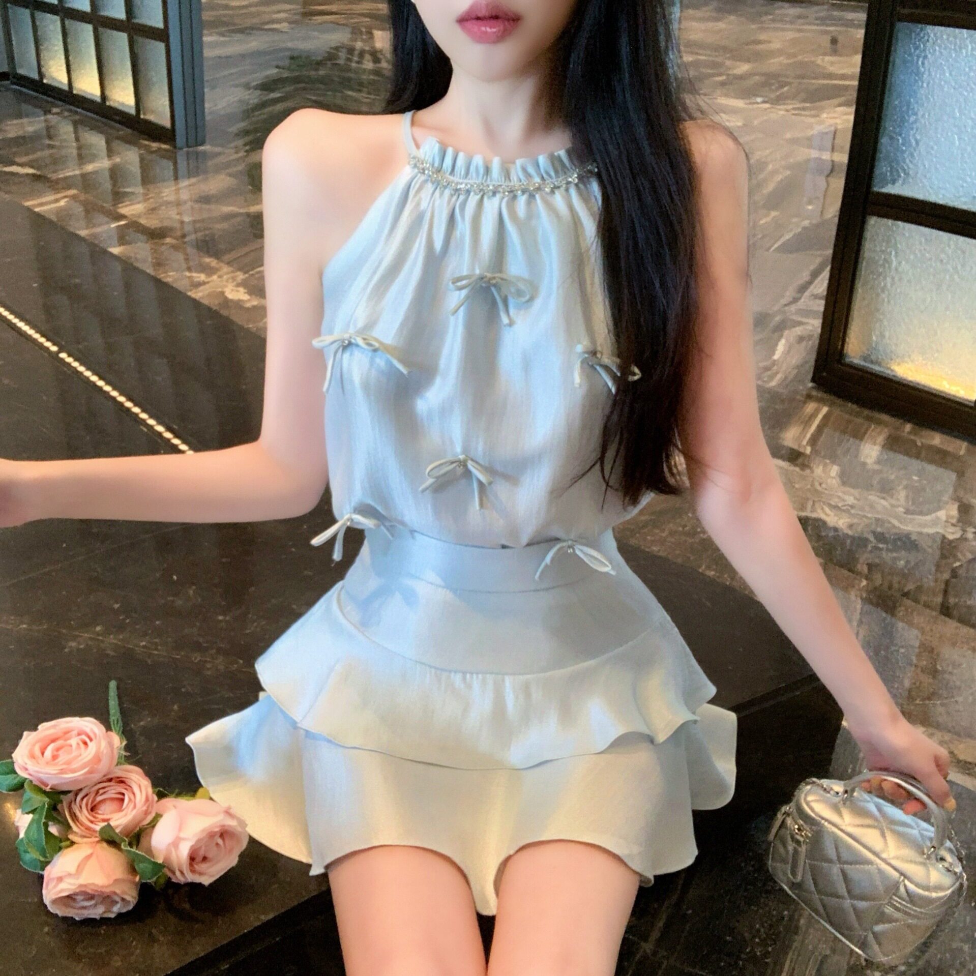 气质设计感套装蝴蝶结挂脖背心上衣女装夏季高腰蛋糕半身裙两件套