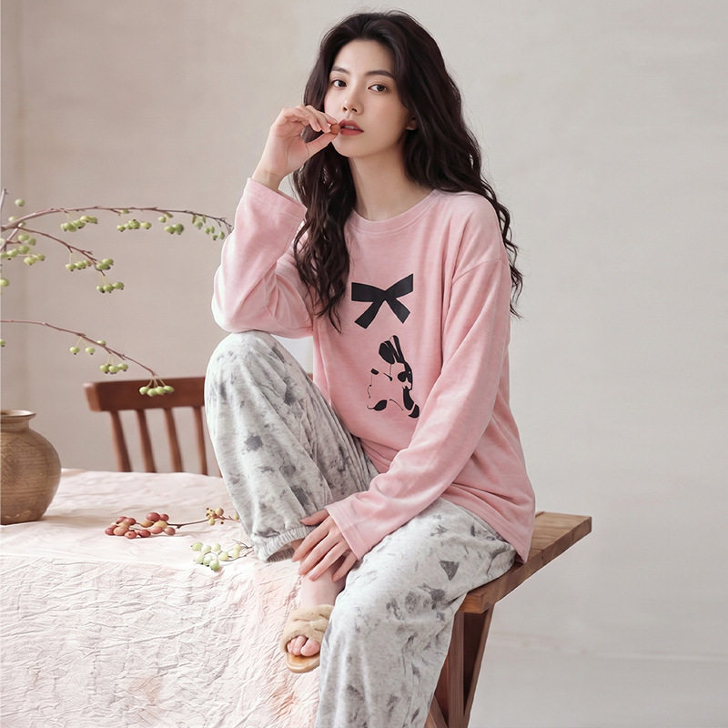睡衣女秋冬季2026新款德绒保暖双面磨毛薄绒卡通阔腿裤家居服套装