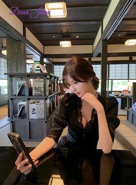 DearJune 韩版气质轻熟V领蕾丝边泡泡袖收腰上衣显瘦御姐内搭小众