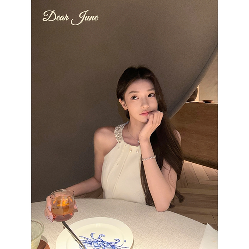 Dear June 黑白两色法式千金风挂脖连衣裙女夏季重工收腰a字裙子