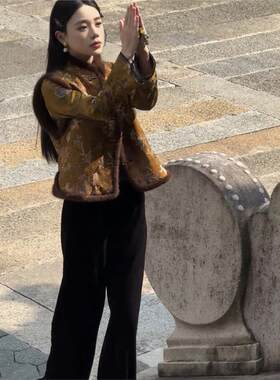 2025年秋冬网红新款时尚打底衫