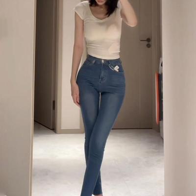 气质时尚铅笔翘臀牛仔裤高级简约弹力蜜桃臀小众高腰小个子九分裤