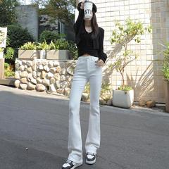 韩版白色加绒微喇牛仔裤女马蹄裤子高腰2024冬喇叭九分长裤加长