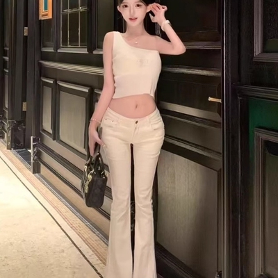 自带丰胯垫~白色低腰丰胯微喇牛仔裤女新款弹力显瘦辣妹直筒长裤