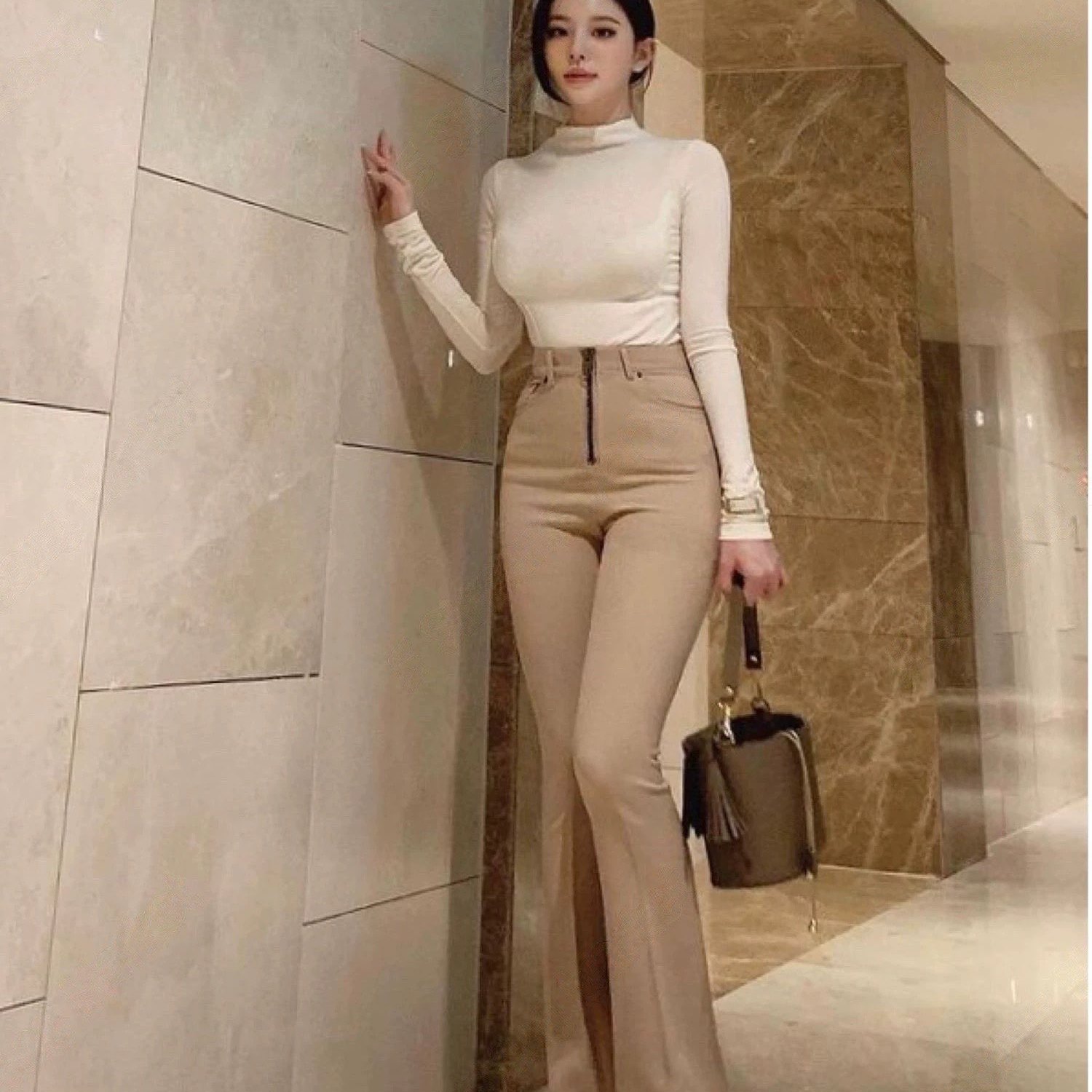 【江南美人】韩女第一步秋冬丰胯弹力加绒高腰拉链白裤微喇牛仔裤