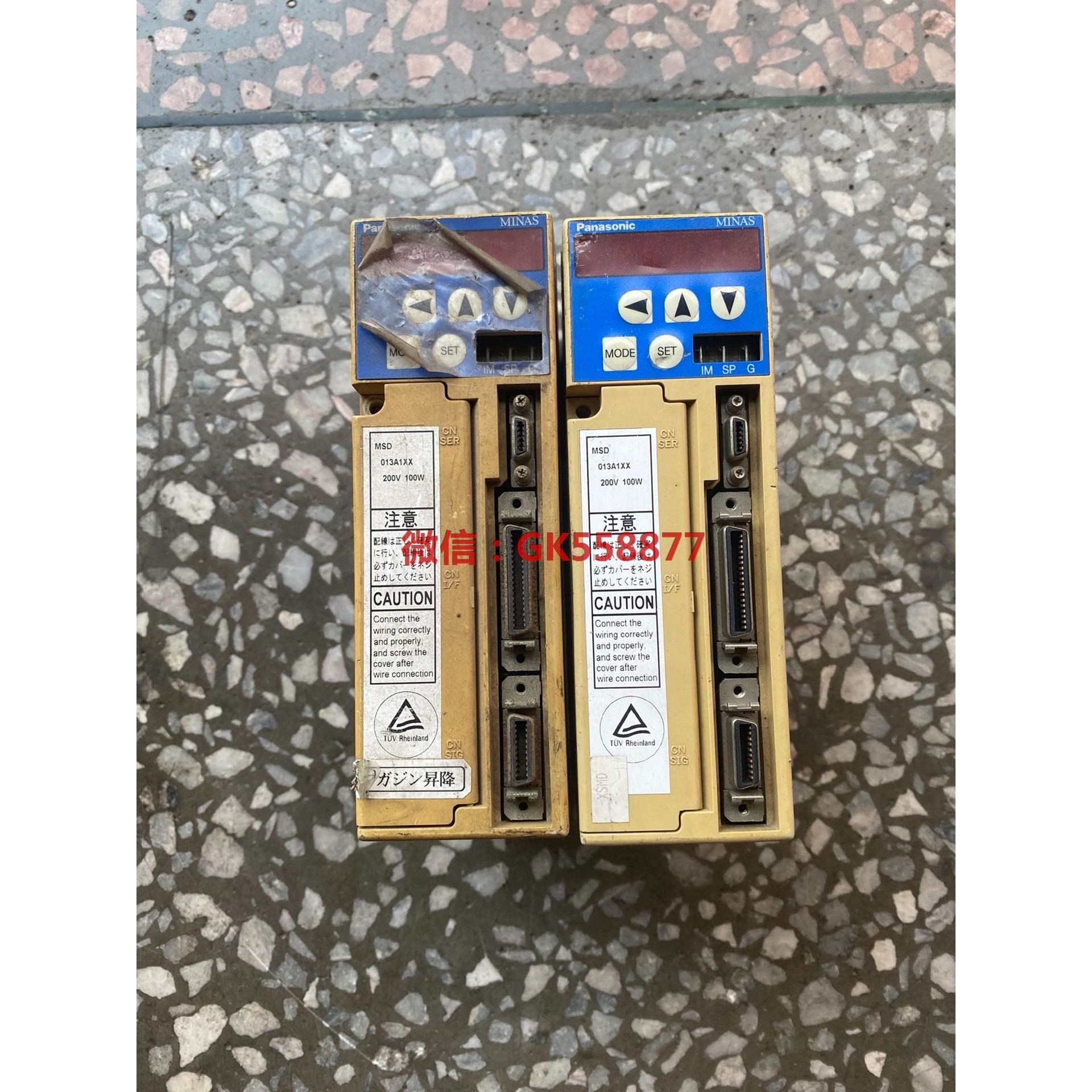 伺服驱动器MDS013A1XX两个一个没显示一个