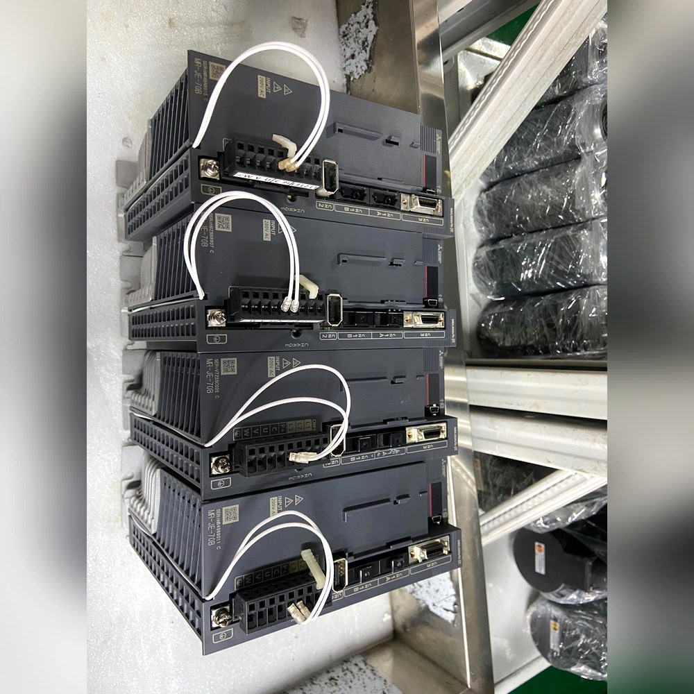 三菱伺服mR-JE-70B.HG-KN73J-S100总线7 议价