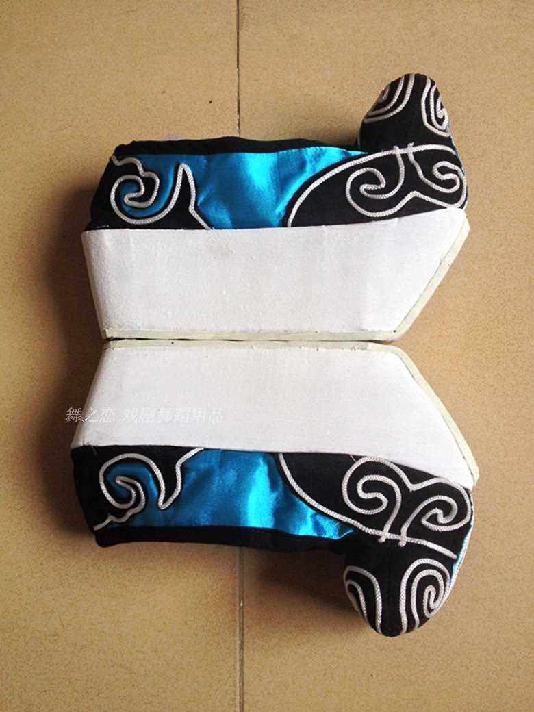 Traditional opera Theatre Supplies Beijing opera Movies Ancient Men's Shoes prop clothing Beijing opera Older students Niche Boots Cloud clusterin the Women's clothing/Boutique , Costume/National costume/Stage costumes , National costume/Costumes  category - from Buy2taobao.com to provide professional Taobao agent buy service