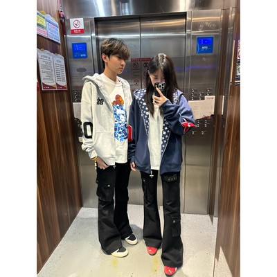 免费试穿~假两件字母刺绣卫衣男